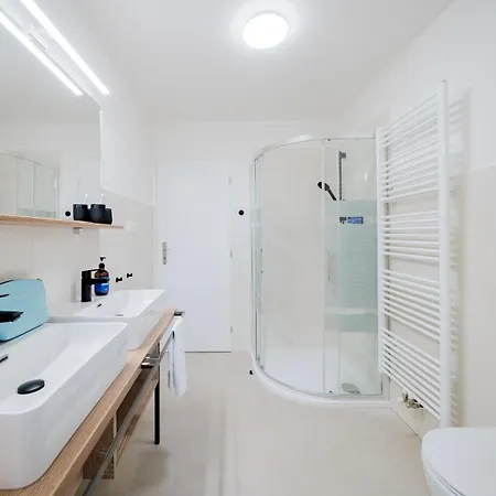 Days - With Ac In Vinohrady Appartement *