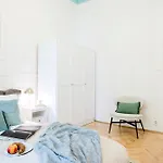 Days - With Ac In Vinohrady