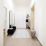 Days - With Ac In Vinohrady 아파트 *