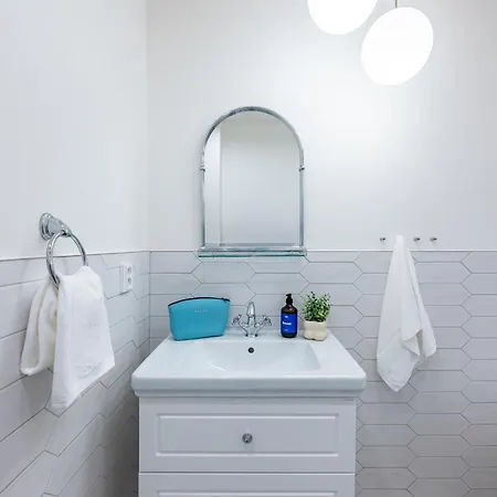 Days - With Ac In Vinohrady Apartman